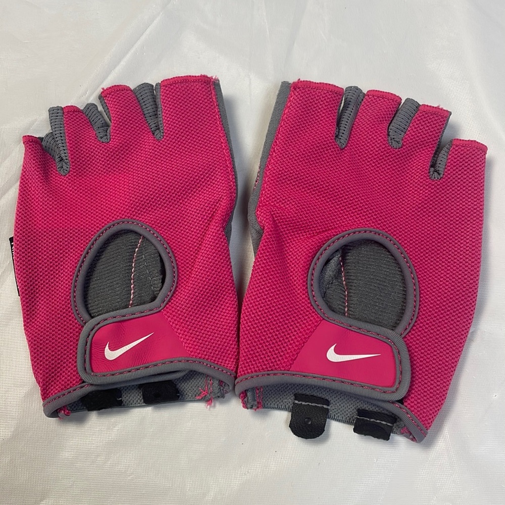 Nike training gloves